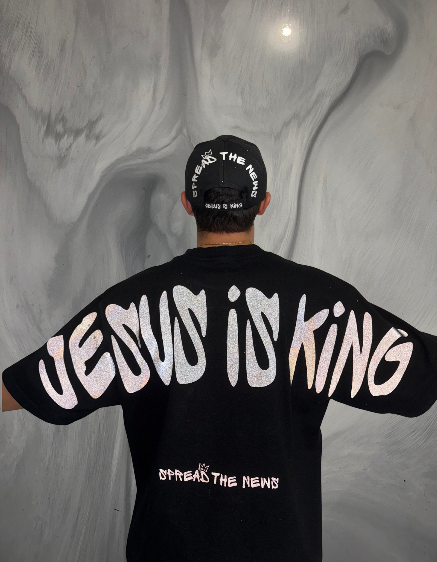 JESUS IS KING - BLACK ON BLACK - HEAVY T-SHIRT